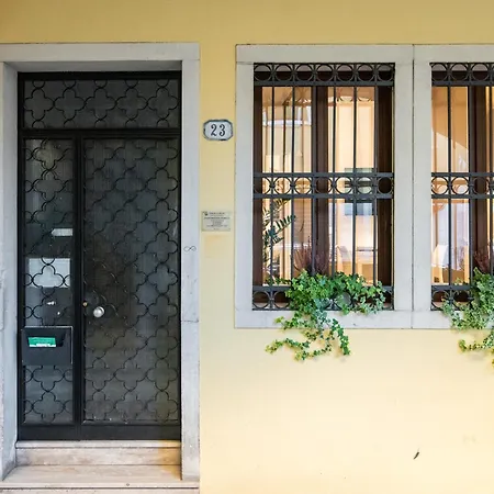 Chocolate Nest - Sole 233 Apartment Padua
